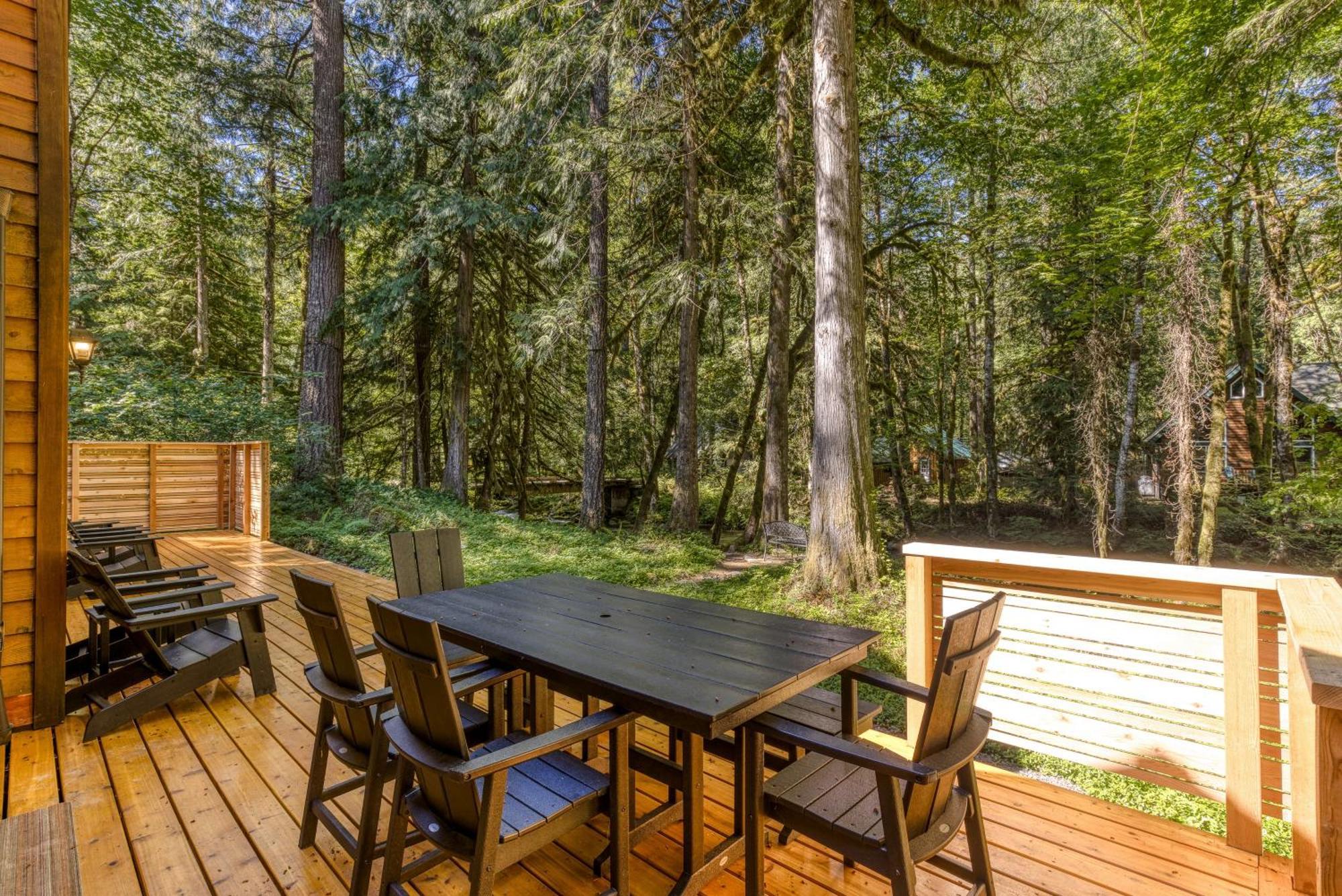 Salmon River Lodge Welches Bagian luar foto
